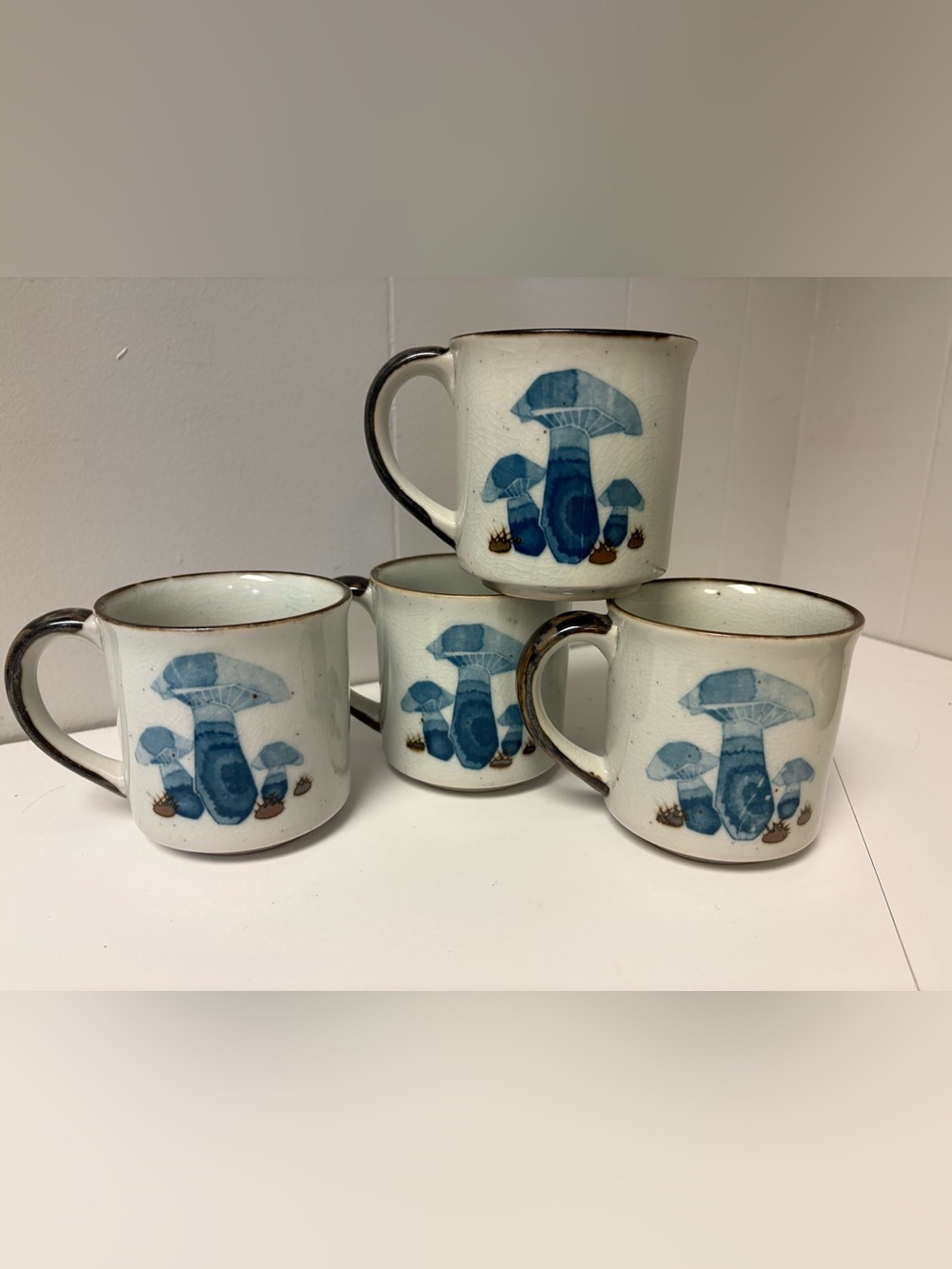 4 Vintage Mushroom Stoneware Mugs Possibly Otagiri Same Pattern on Both Sides